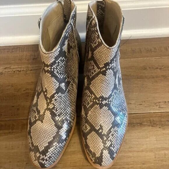 Dolce Vita Snakeskin Patterned Ankle Boots - Picture 1 of 4